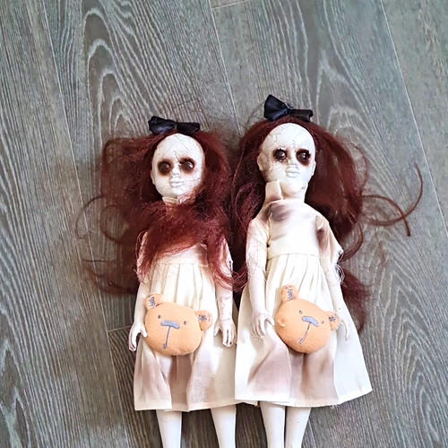 Twin gothic horror girl dolls - gothic,